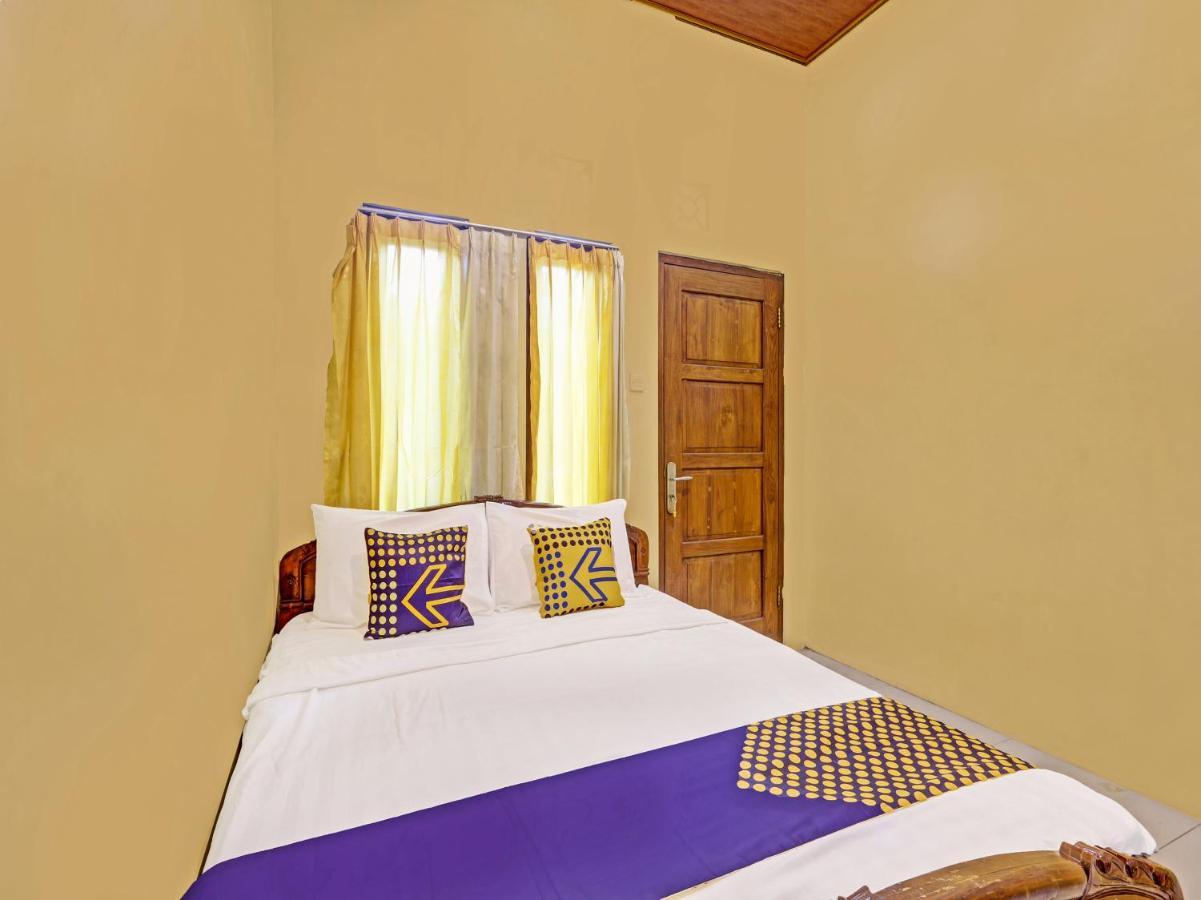 Spot On 91337 Pandu Homestay Klaten Wonogiri Eksteriør billede